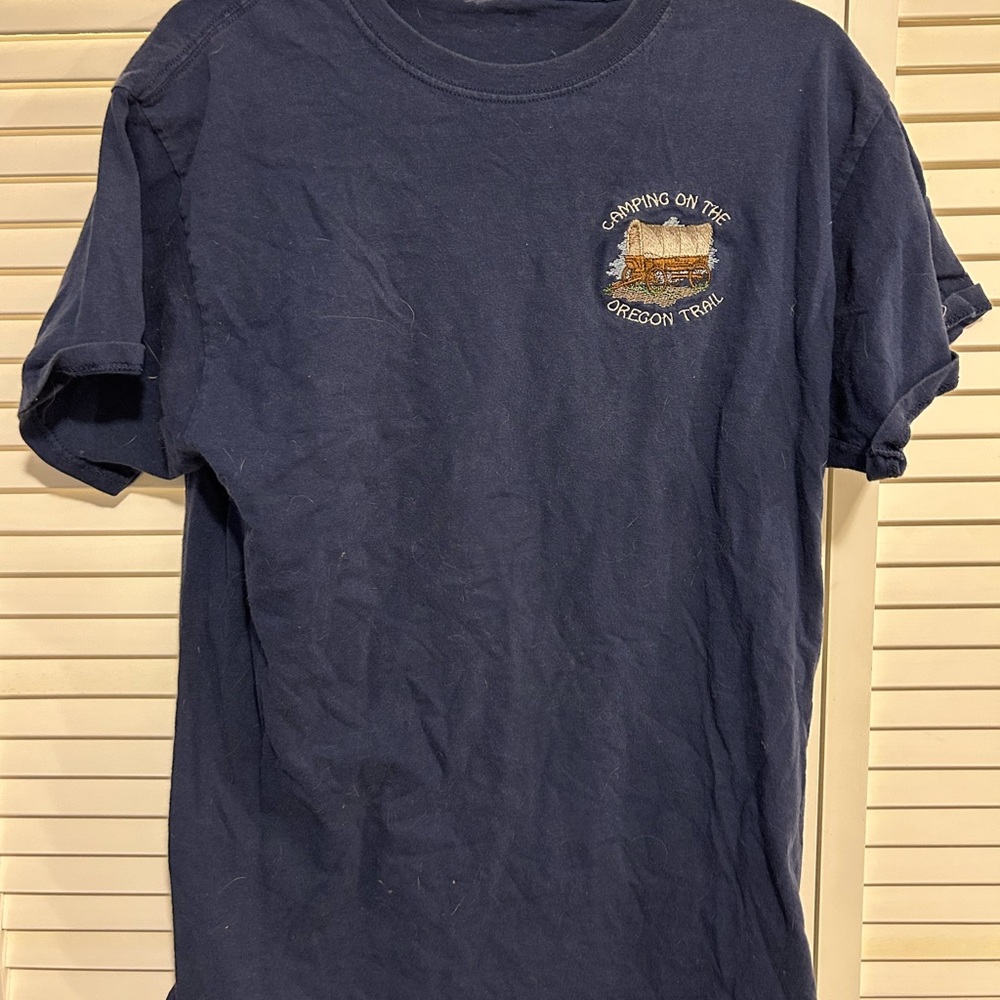 Vintage embroidered tee- “camping on the Oregon Trail”